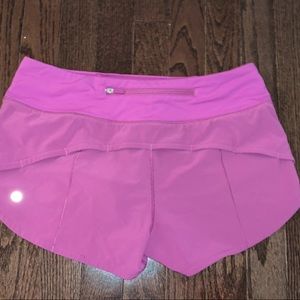 Lululemon vivid plum 2.5” speed up short